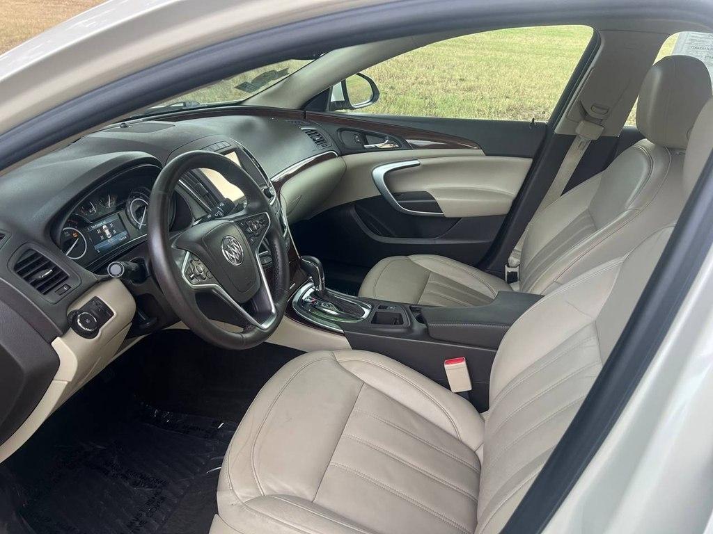 Buick Regal 4dr Sdn Premium I FWD 2015