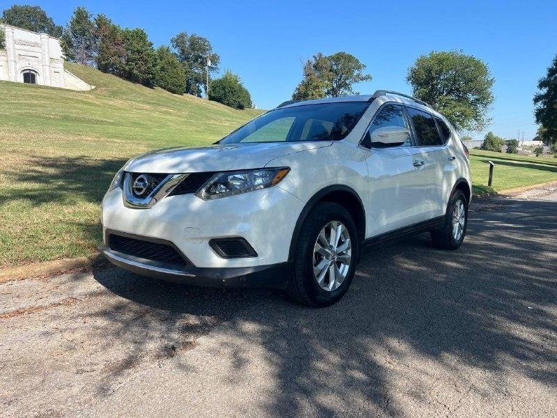Nissan Rogue FWD 4dr SV 2014