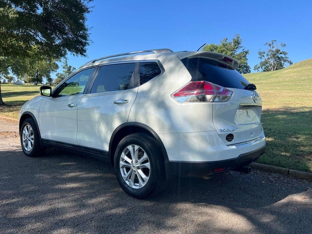 Nissan Rogue FWD 4dr SV 2014