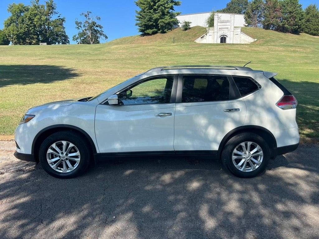 Nissan Rogue FWD 4dr SV 2014