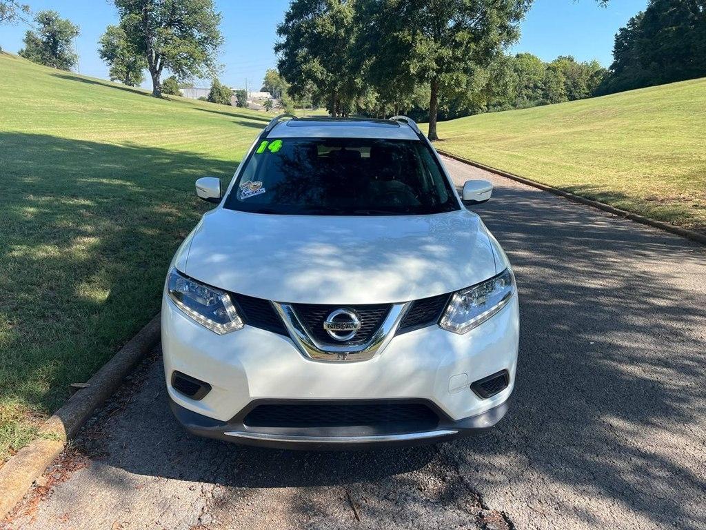 Nissan Rogue FWD 4dr SV 2014