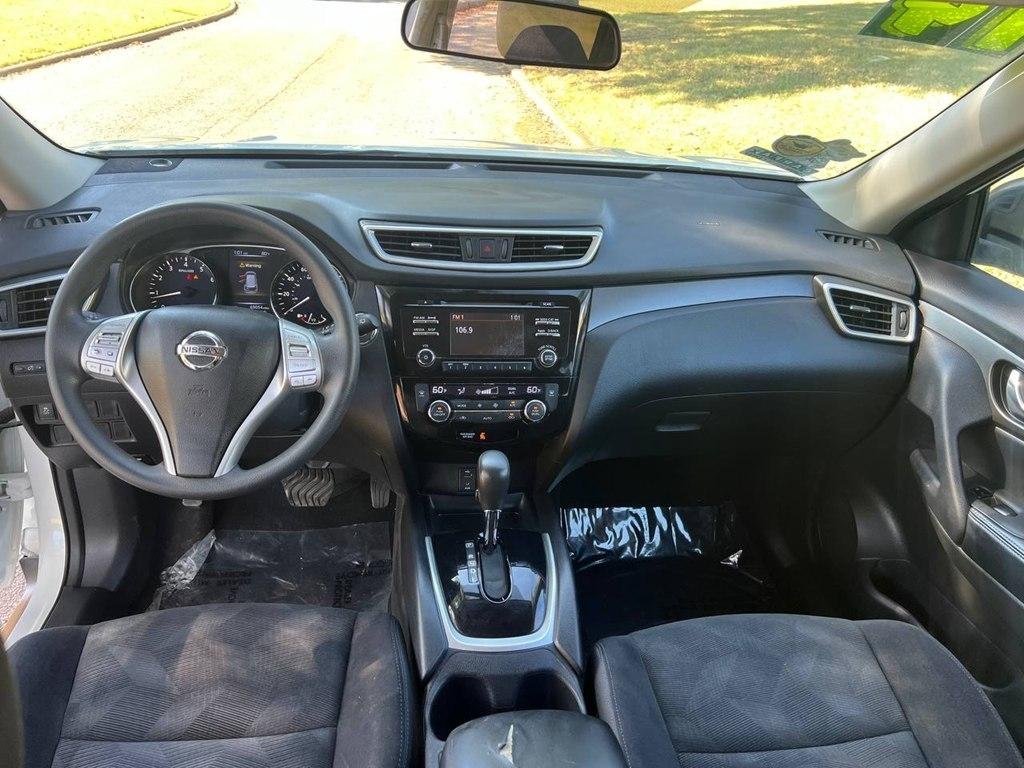 Nissan Rogue FWD 4dr SV 2014