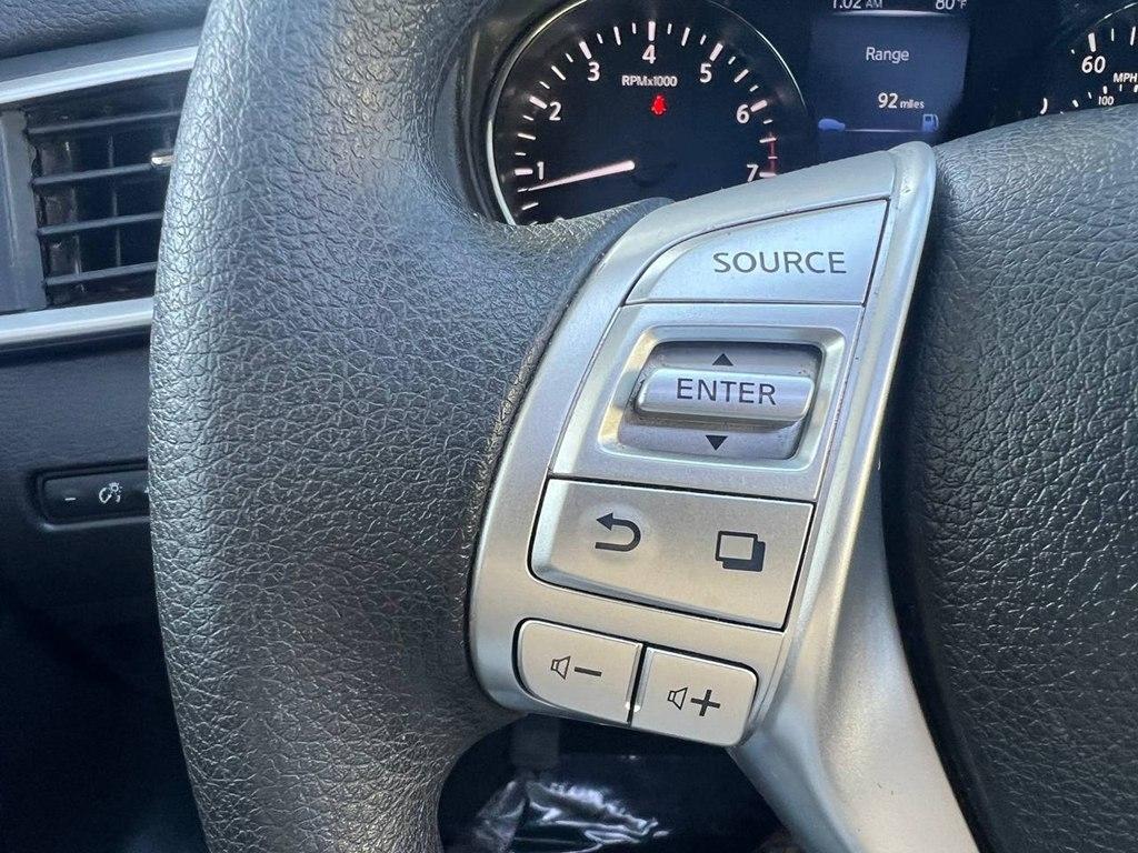 Nissan Rogue FWD 4dr SV 2014