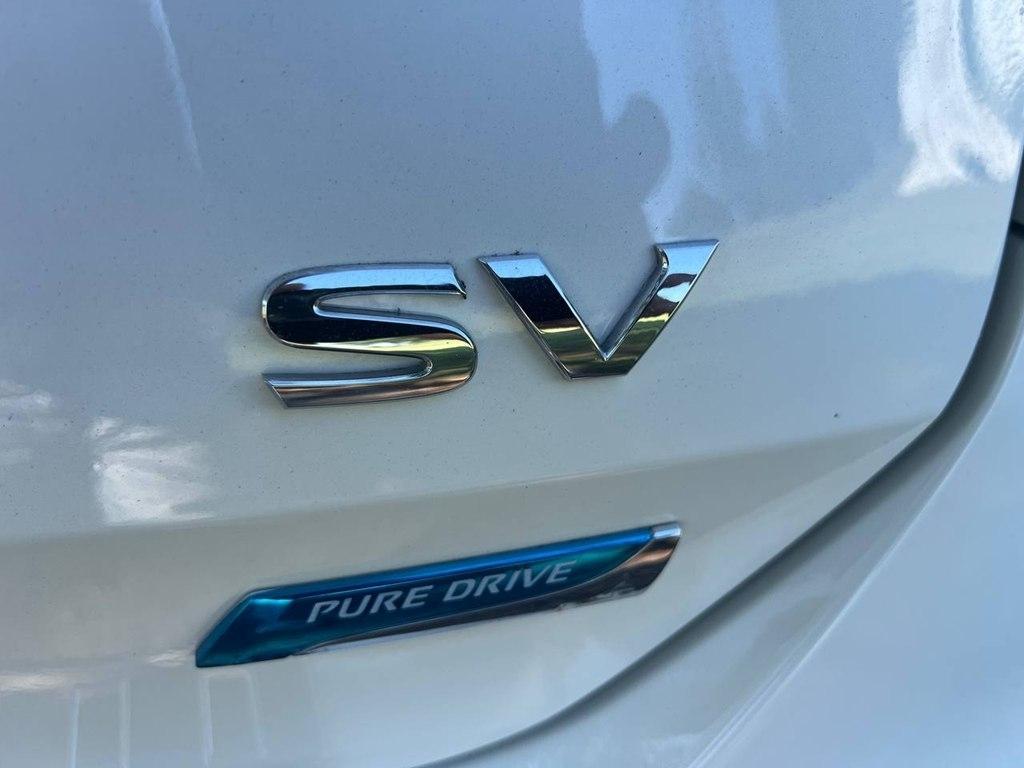 Nissan Rogue FWD 4dr SV 2014