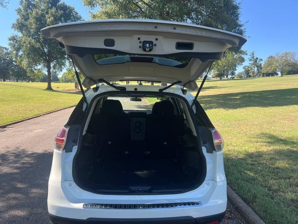 Nissan Rogue FWD 4dr SV 2014