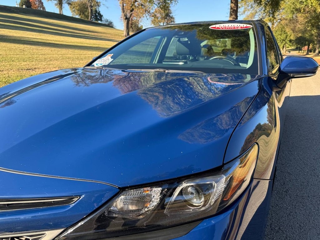 Toyota Camry SE Auto (Natl) 2024