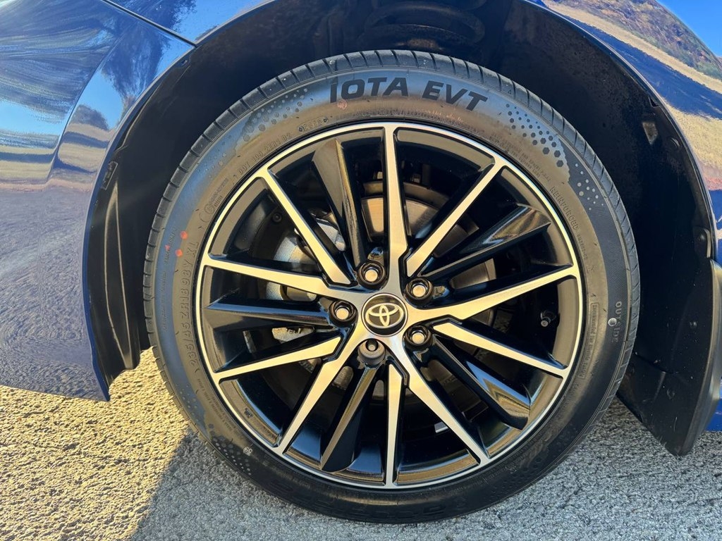 Toyota Camry SE Auto (Natl) 2024