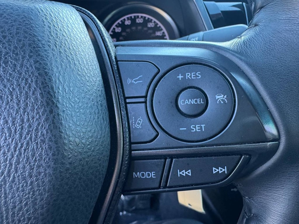 Toyota Camry SE Auto (Natl) 2024