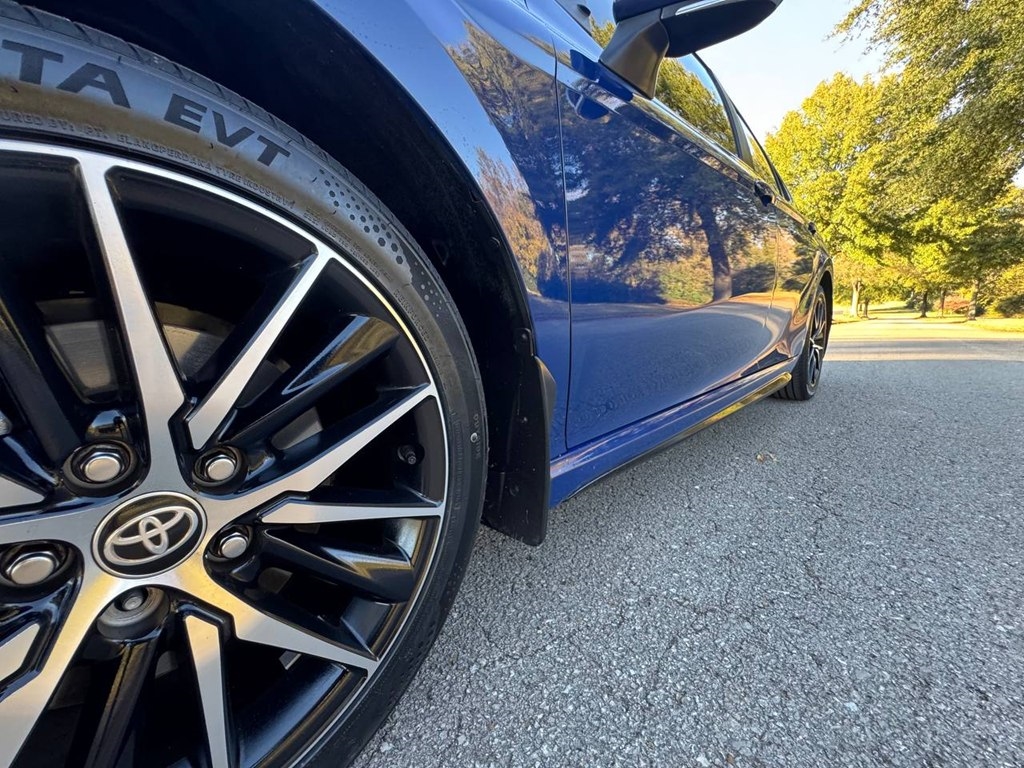 Toyota Camry SE Auto (Natl) 2024