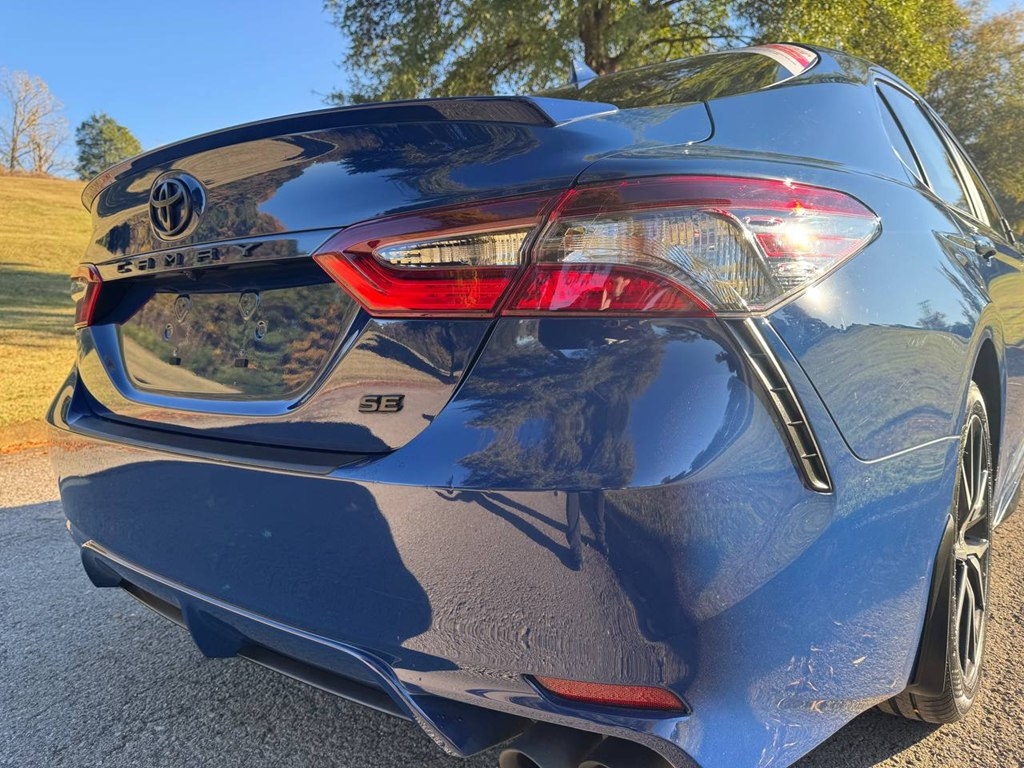 Toyota Camry SE Auto (Natl) 2024