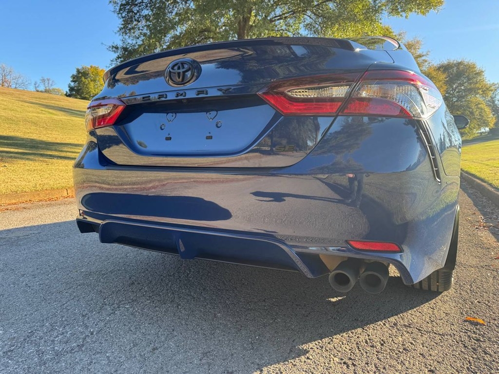 Toyota Camry SE Auto (Natl) 2024