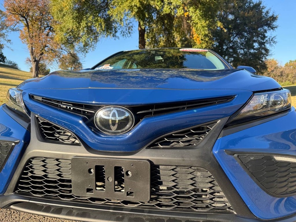 Toyota Camry SE Auto (Natl) 2024