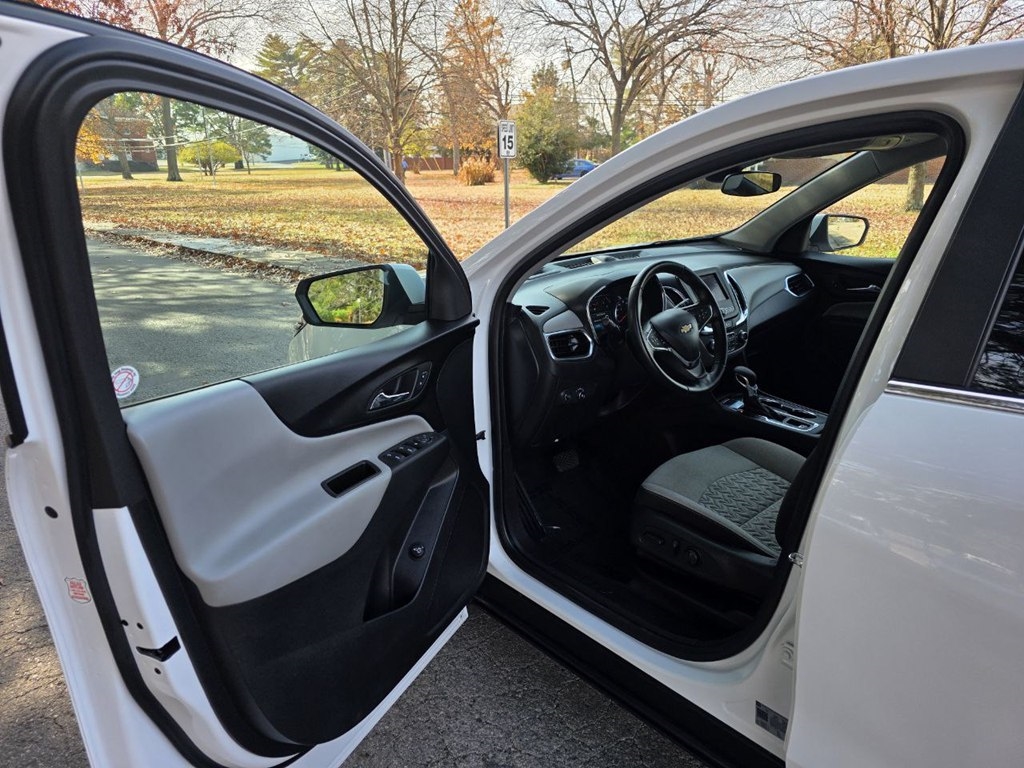 Chevrolet Equinox AWD 4dr LT w/1LT 2024