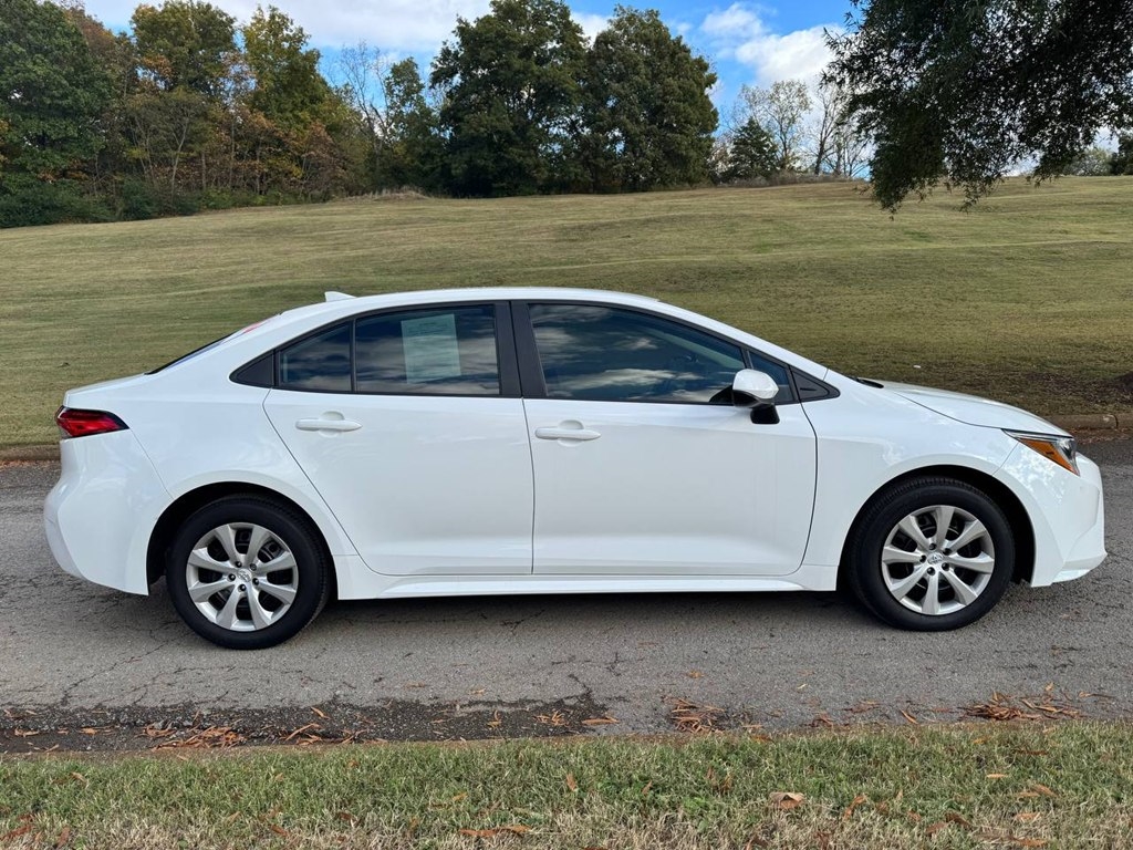 Toyota Corolla LE CVT (Natl) 2024