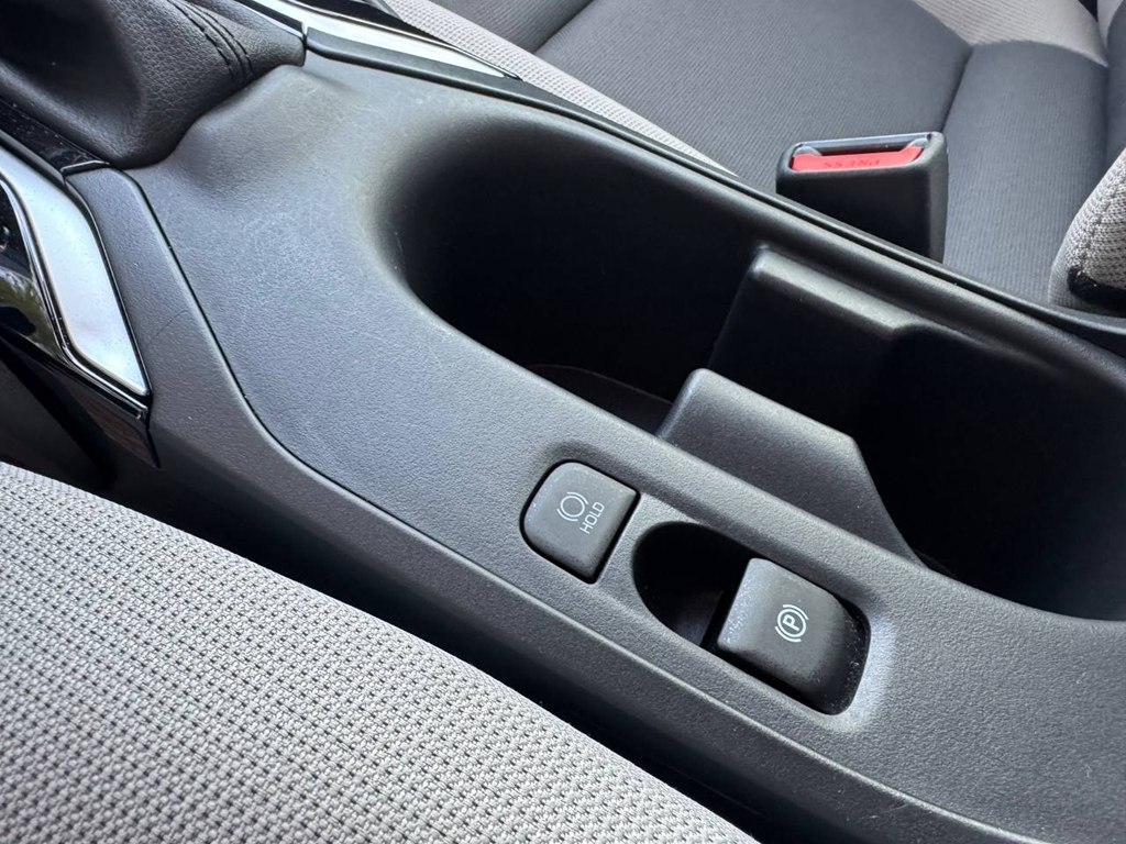 Toyota Corolla LE CVT (Natl) 2024