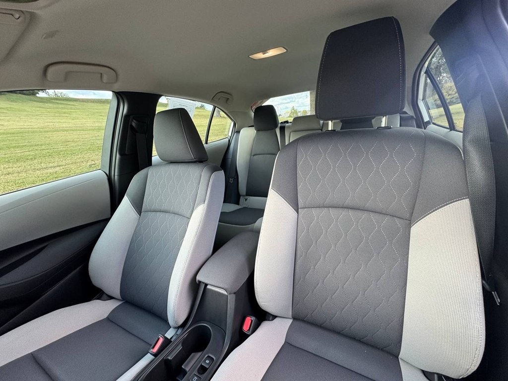 Toyota Corolla LE CVT (Natl) 2024