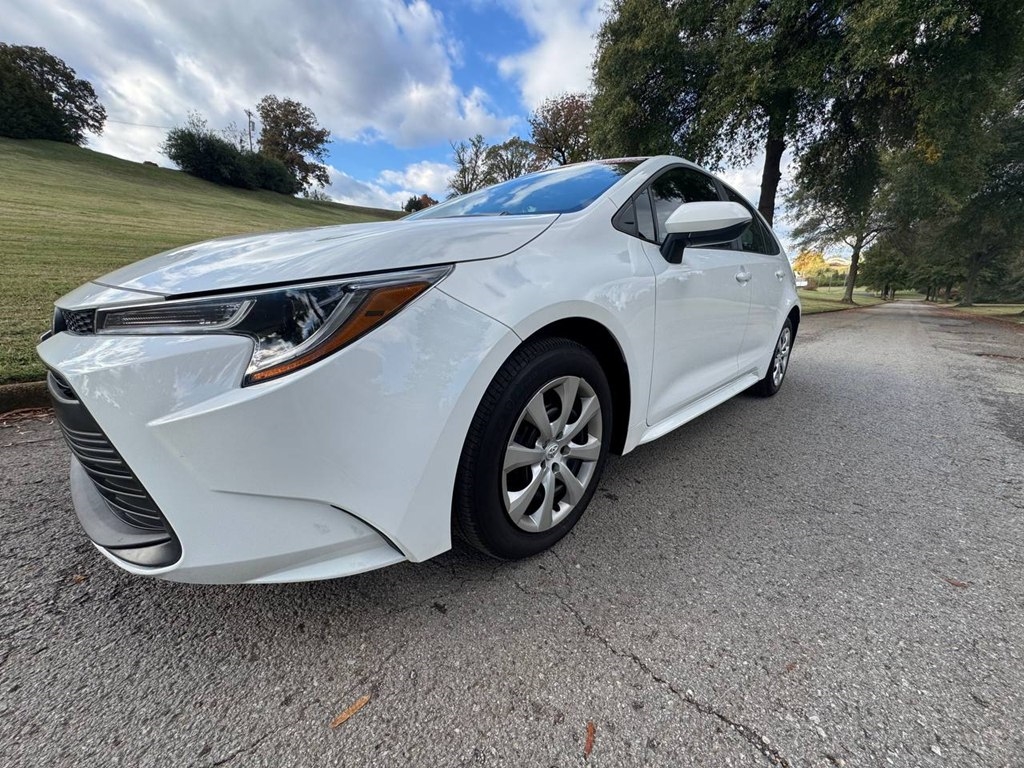 Toyota Corolla LE CVT (Natl) 2024