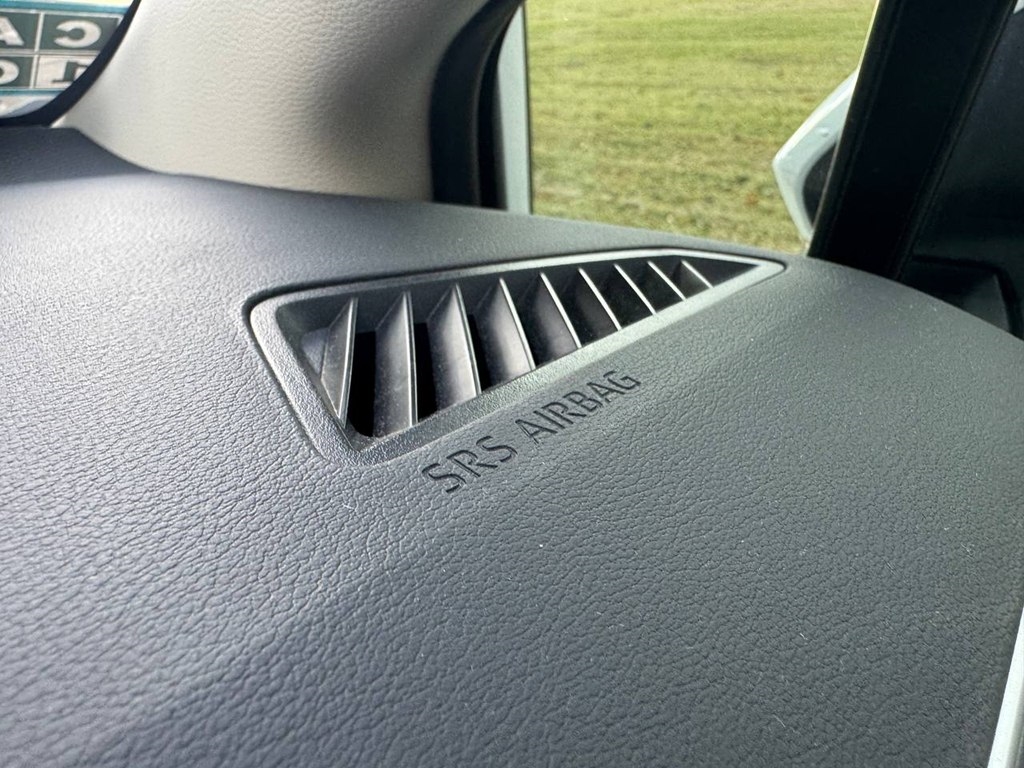 Toyota Corolla LE CVT (Natl) 2024