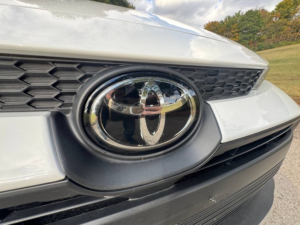 Toyota Corolla LE CVT (Natl) 2024