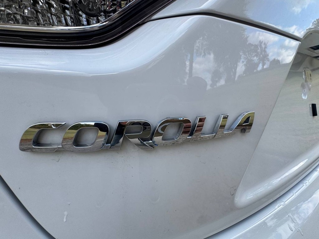 Toyota Corolla LE CVT (Natl) 2024