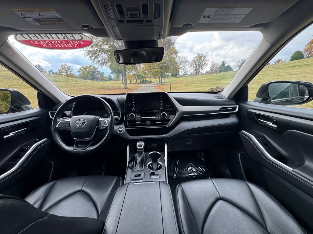 Toyota Highlander XLE AWD (Natl) 2022