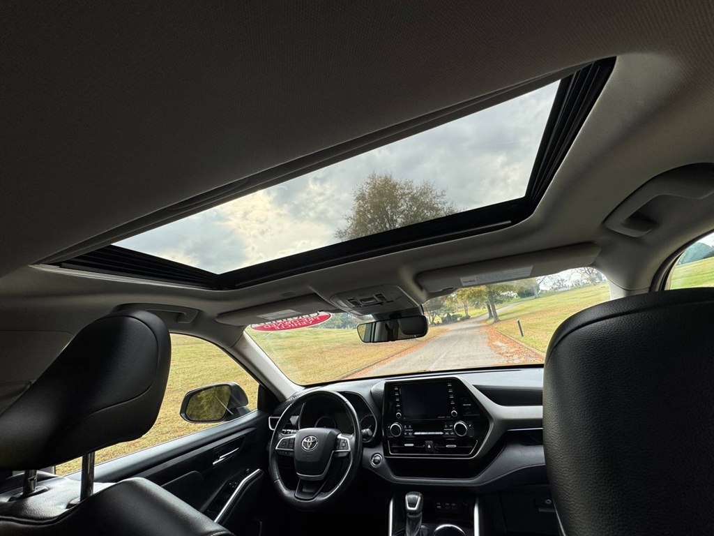 Toyota Highlander XLE AWD (Natl) 2022