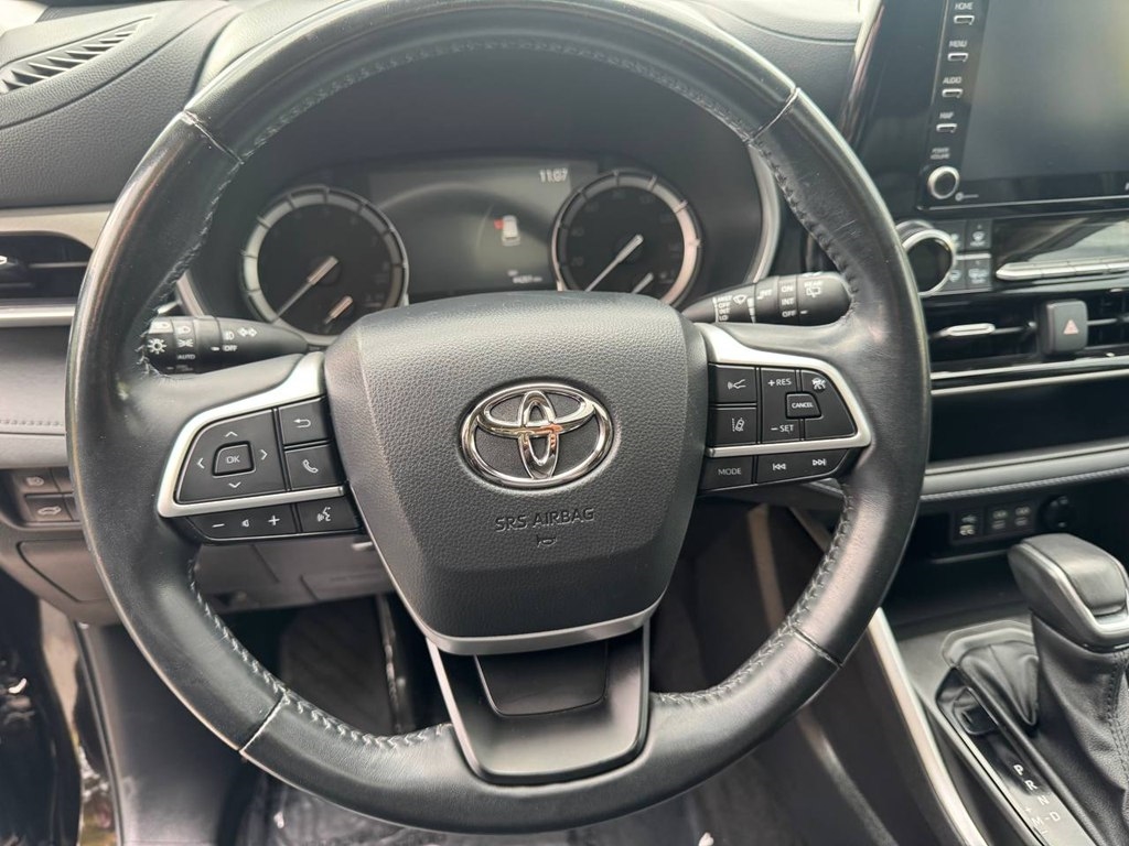 Toyota Highlander XLE AWD (Natl) 2022