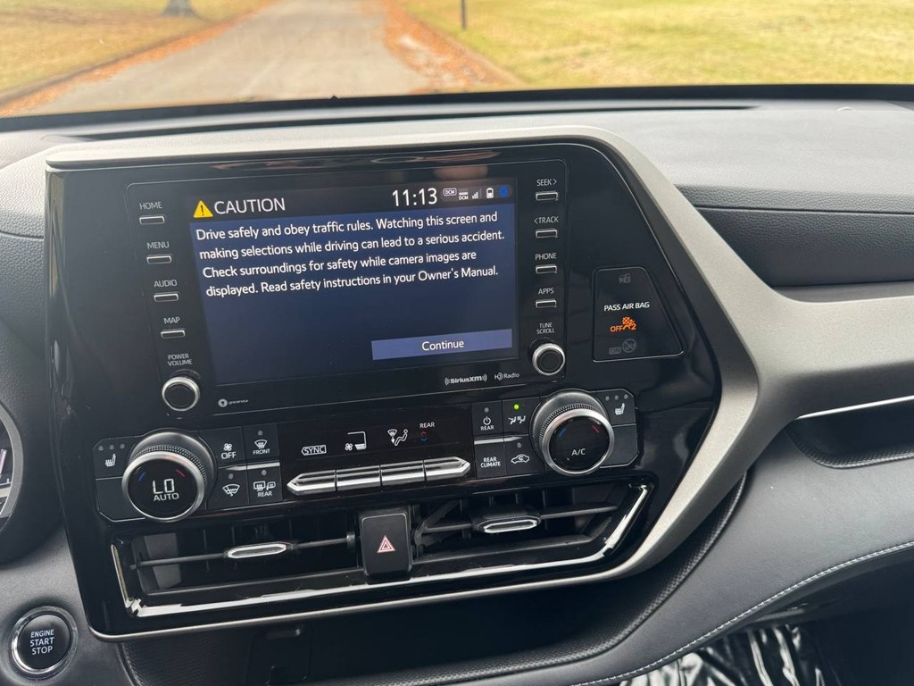 Toyota Highlander XLE AWD (Natl) 2022