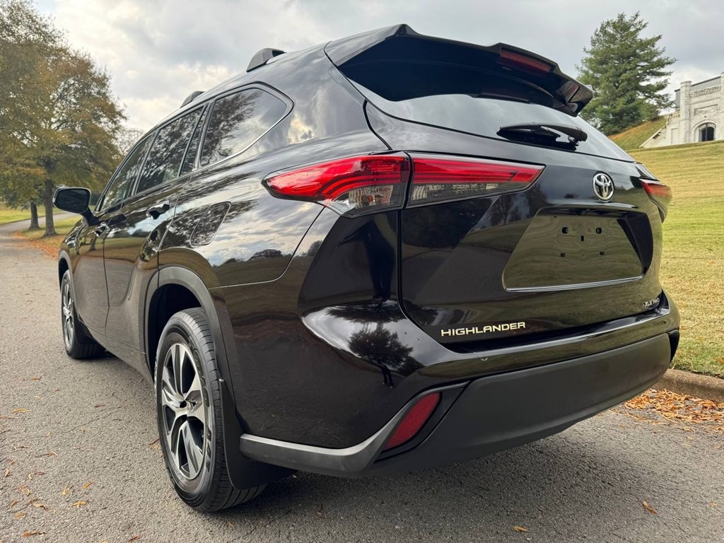 Toyota Highlander XLE AWD (Natl) 2022