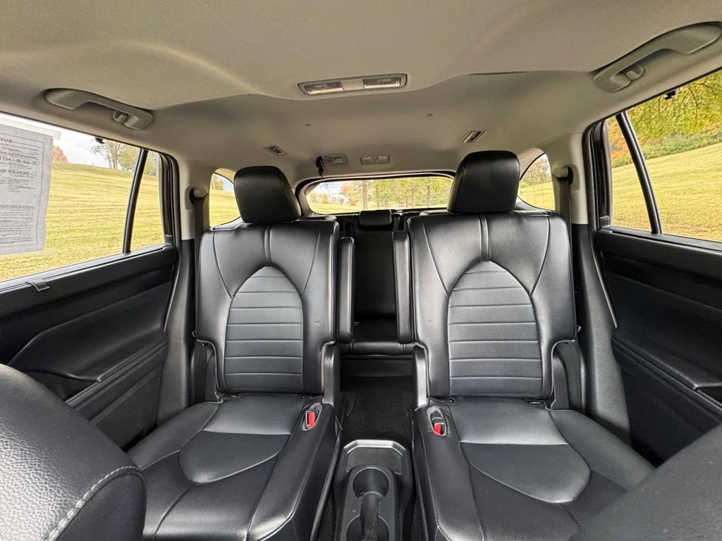 Toyota Highlander XLE AWD (Natl) 2022