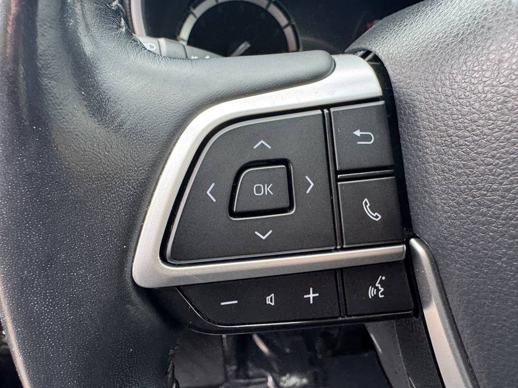 Toyota Highlander XLE AWD (Natl) 2022