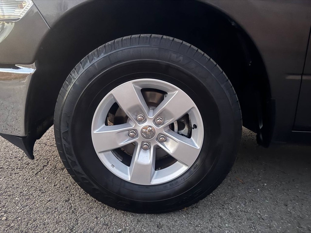 RAM 1500 Classic SLT 4x2 Crew Cab 6'4" Box 2021