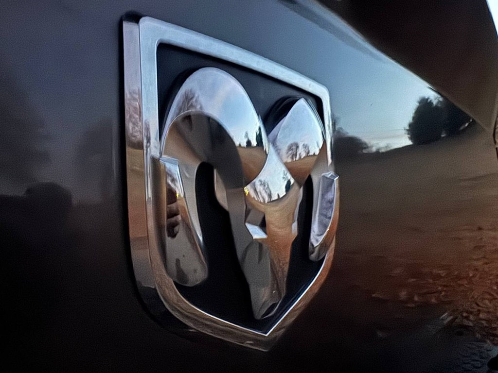 RAM 1500 Classic SLT 4x2 Crew Cab 6'4" Box 2021