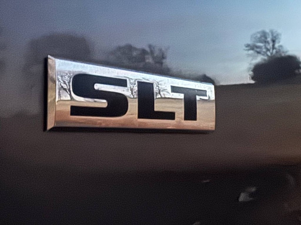 RAM 1500 Classic SLT 4x2 Crew Cab 6'4" Box 2021