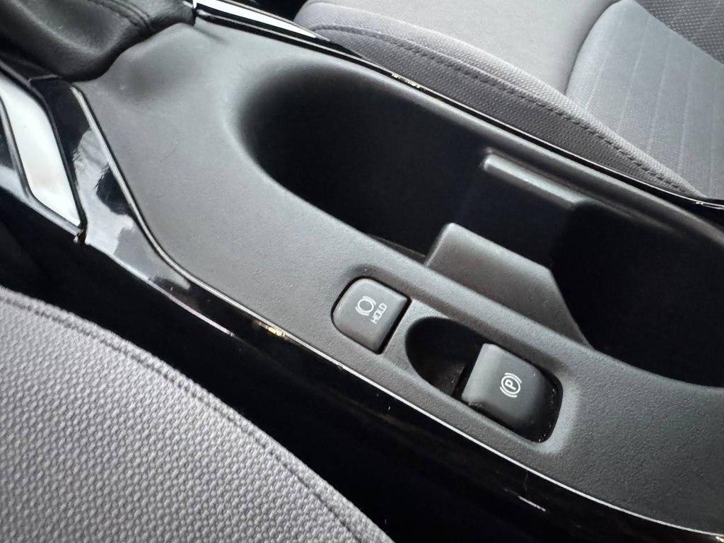 Toyota Corolla LE CVT (Natl) 2024