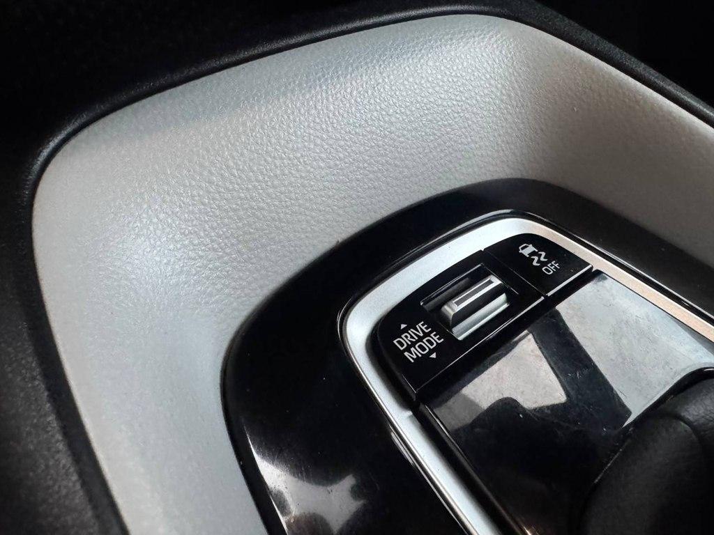 Toyota Corolla LE CVT (Natl) 2024