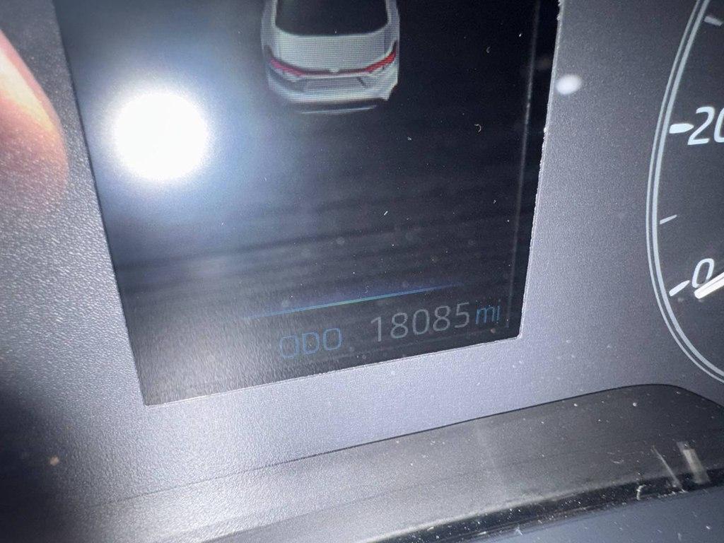 Toyota Corolla LE CVT (Natl) 2024