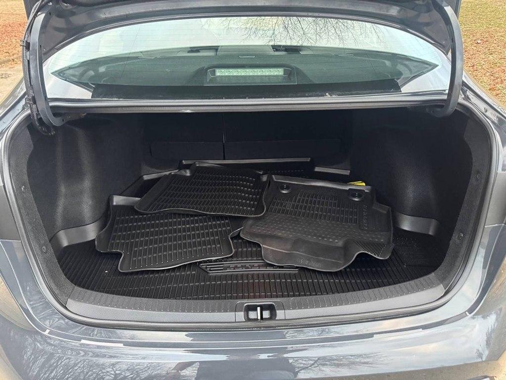 Toyota Corolla LE CVT (Natl) 2024