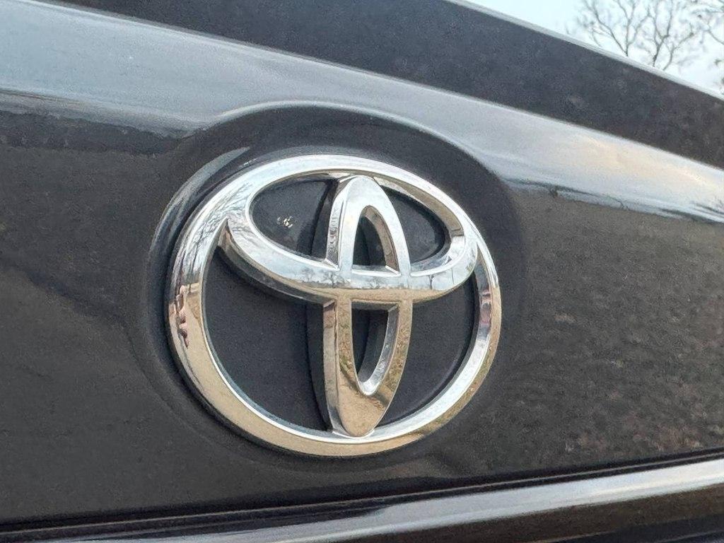 Toyota Corolla LE CVT (Natl) 2024