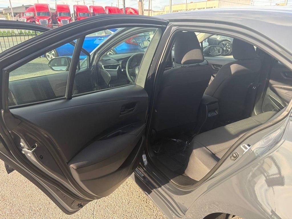 Toyota Corolla LE CVT (Natl) 2024