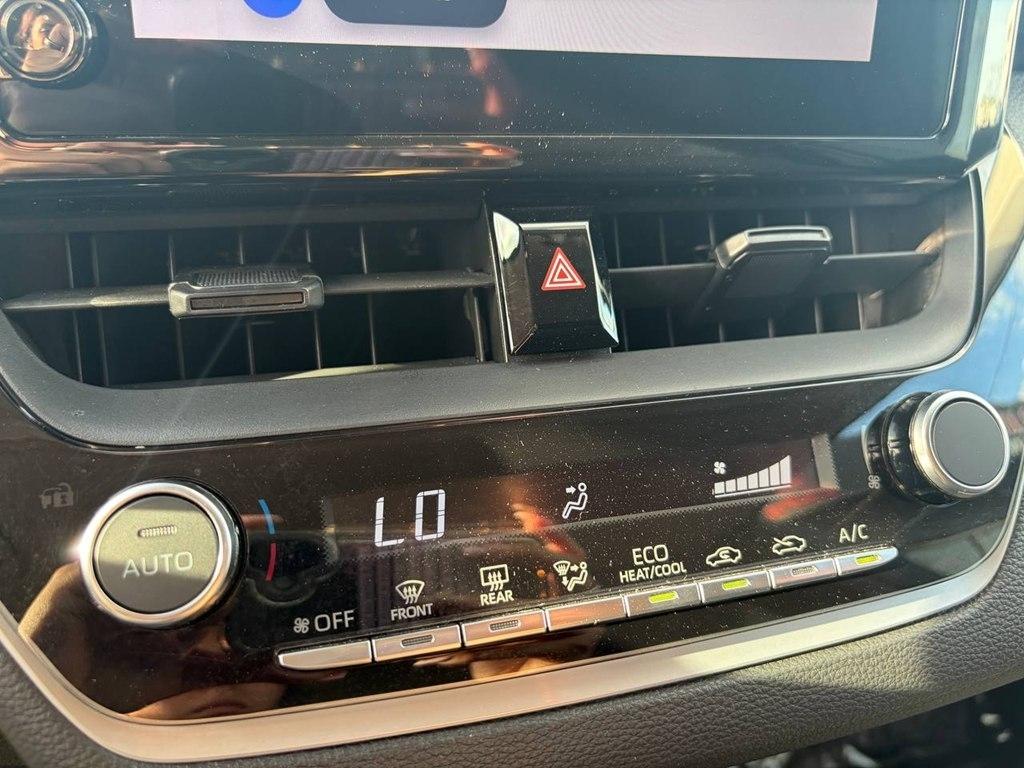 Toyota Corolla LE CVT (Natl) 2024