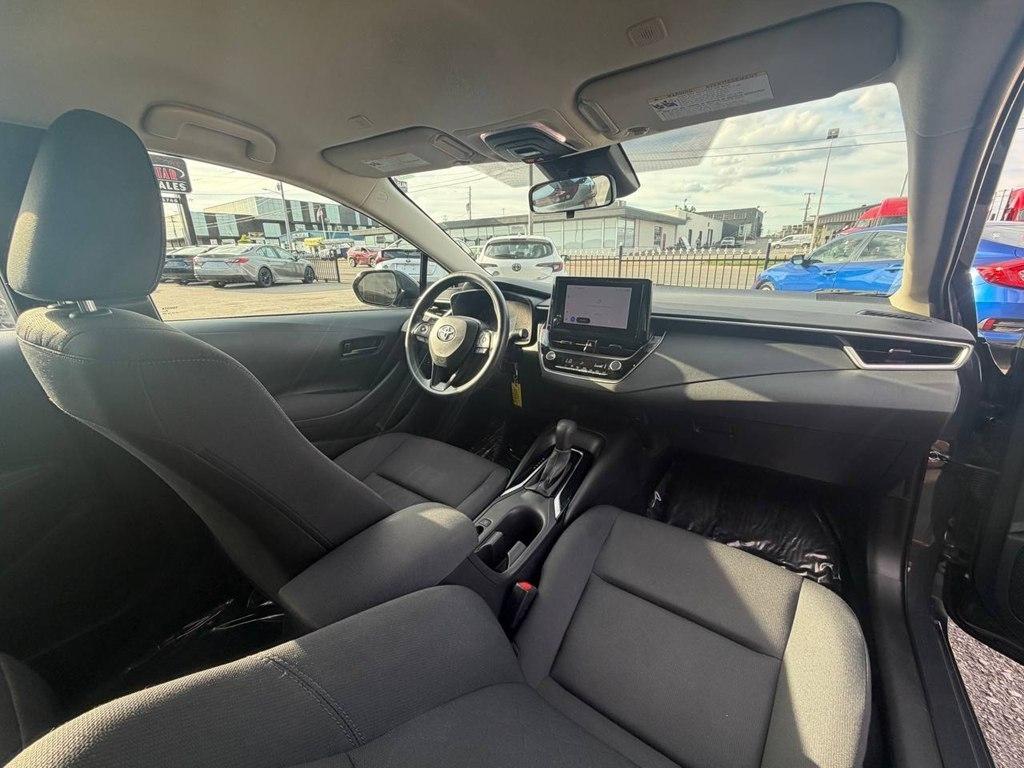 Toyota Corolla LE CVT (Natl) 2024
