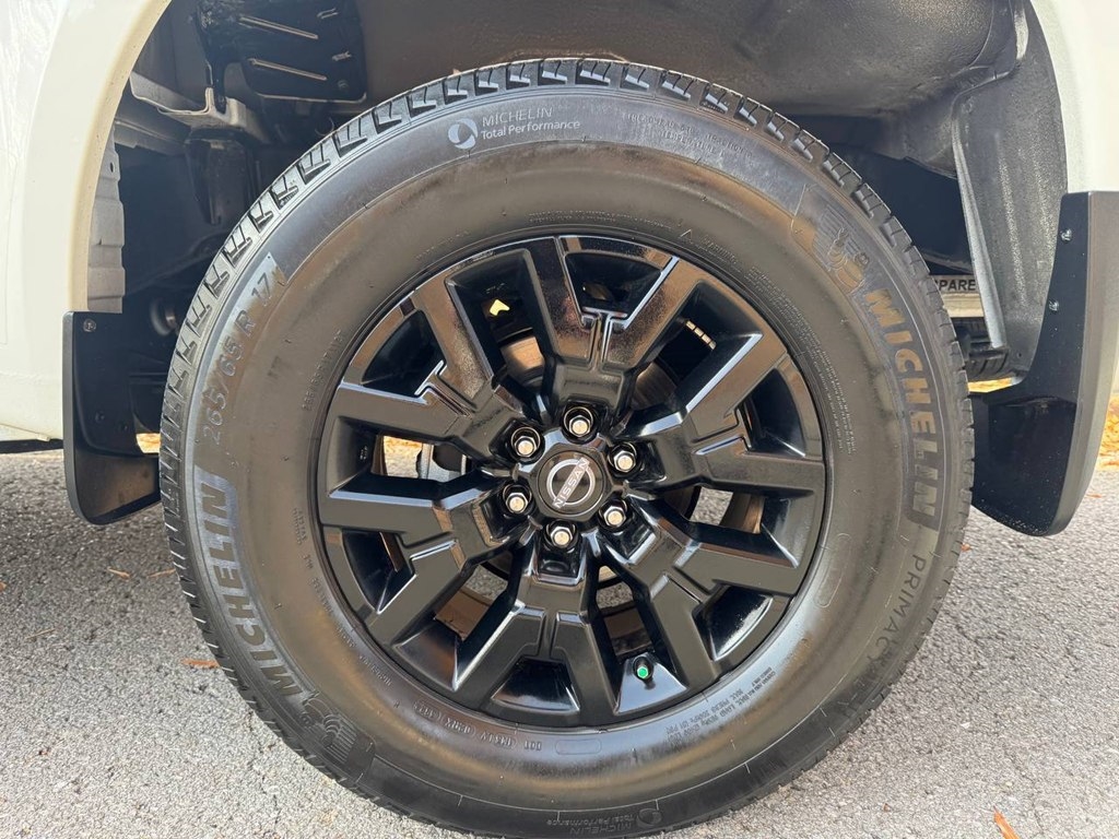 Nissan Frontier Crew Cab 4x4 SV Auto *Ltd Avail* 2023