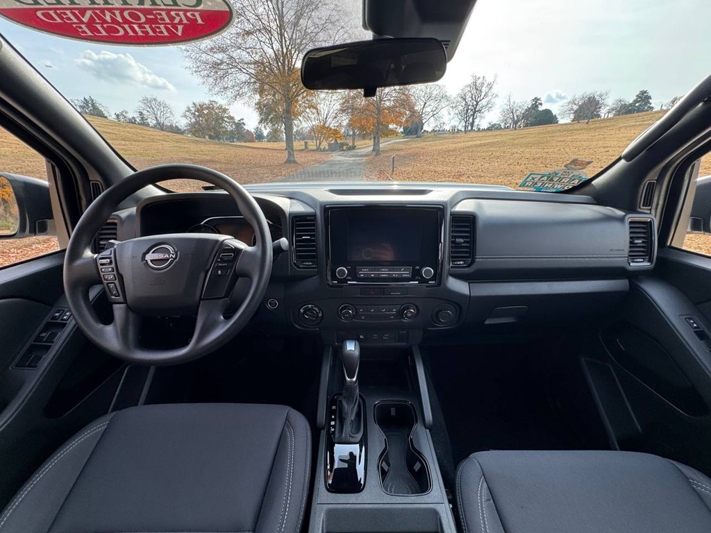 Nissan Frontier Crew Cab 4x4 SV Auto *Ltd Avail* 2023