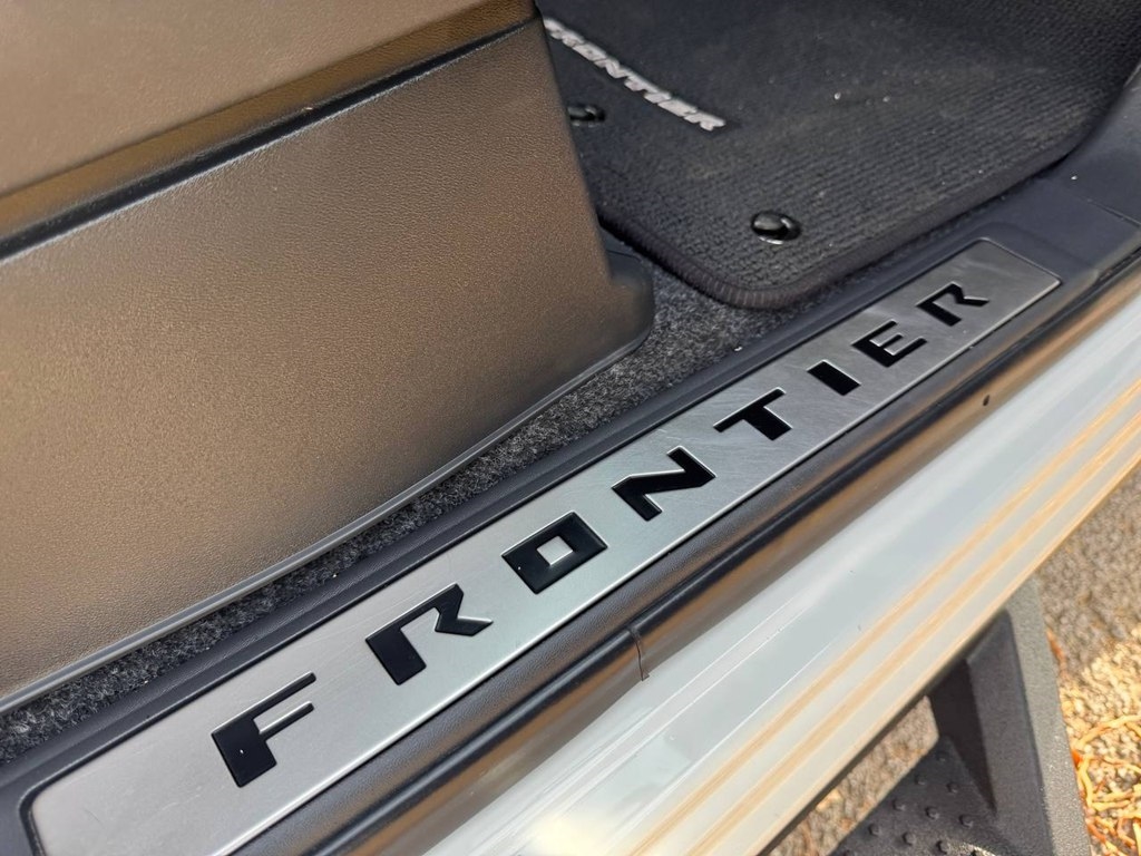 Nissan Frontier Crew Cab 4x4 SV Auto *Ltd Avail* 2023