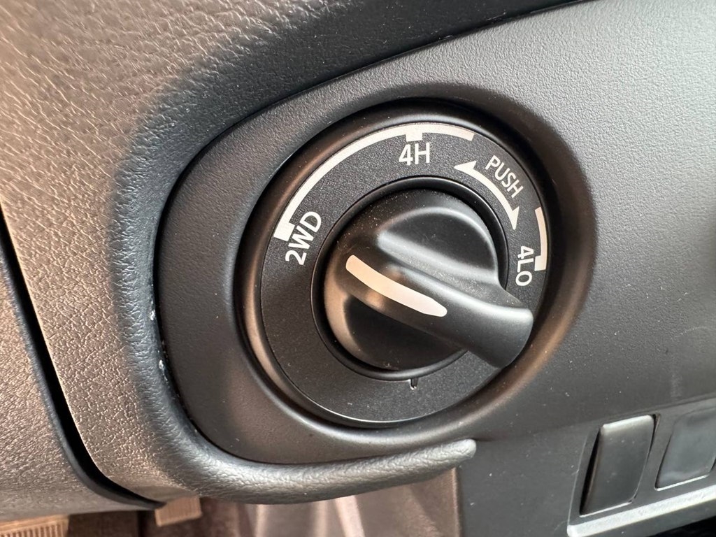 Nissan Frontier Crew Cab 4x4 SV Auto *Ltd Avail* 2023