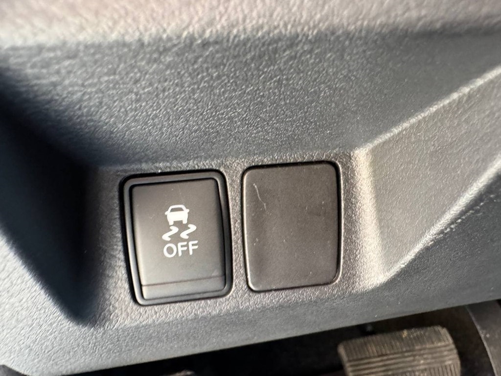 Nissan Frontier Crew Cab 4x4 SV Auto *Ltd Avail* 2023