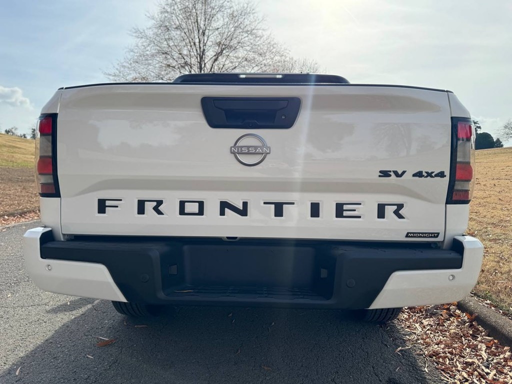 Nissan Frontier Crew Cab 4x4 SV Auto *Ltd Avail* 2023