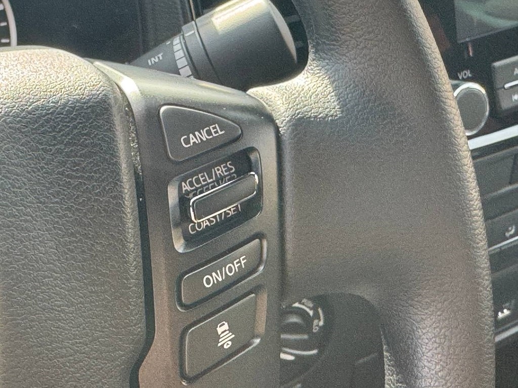 Nissan Frontier Crew Cab 4x4 SV Auto *Ltd Avail* 2023