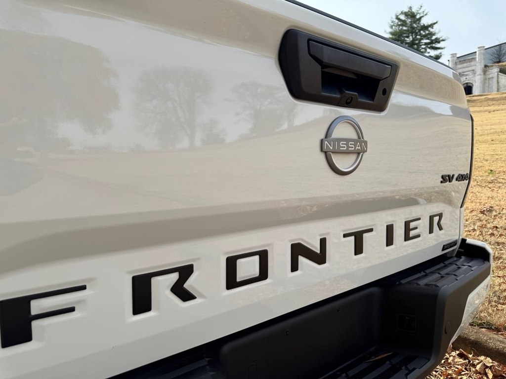 Nissan Frontier Crew Cab 4x4 SV Auto *Ltd Avail* 2023